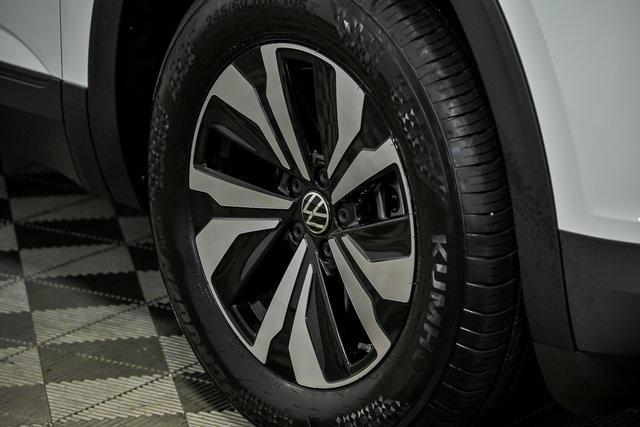 new 2025 Volkswagen Atlas Cross Sport car, priced at $34,794