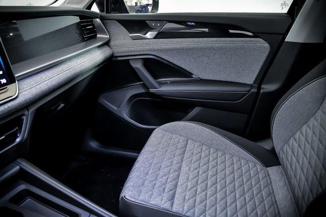 new 2025 Volkswagen Tiguan car, priced at $31,575