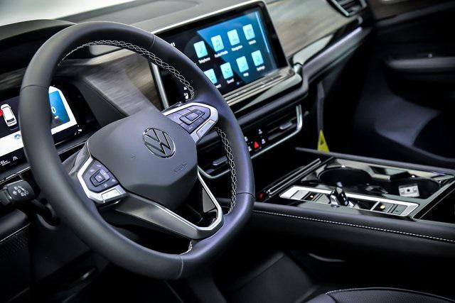 new 2025 Volkswagen Atlas car, priced at $48,087
