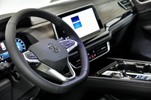 new 2025 Volkswagen Atlas car, priced at $52,407