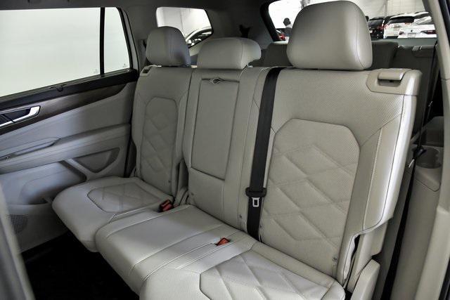 new 2025 Volkswagen Atlas car, priced at $42,807