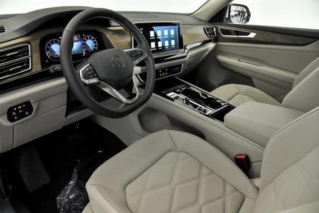 new 2025 Volkswagen Atlas car, priced at $42,807