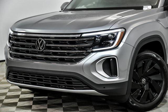 new 2025 Volkswagen Atlas car, priced at $44,812