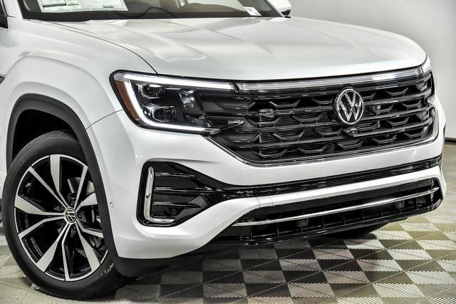 new 2025 Volkswagen Atlas car, priced at $51,619