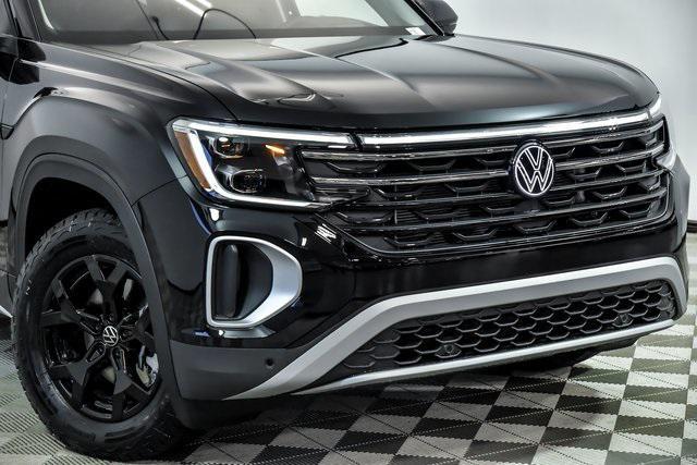 new 2025 Volkswagen Atlas car, priced at $47,416