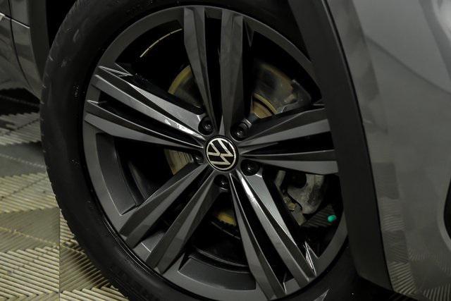 used 2021 Volkswagen Atlas car, priced at $29,999