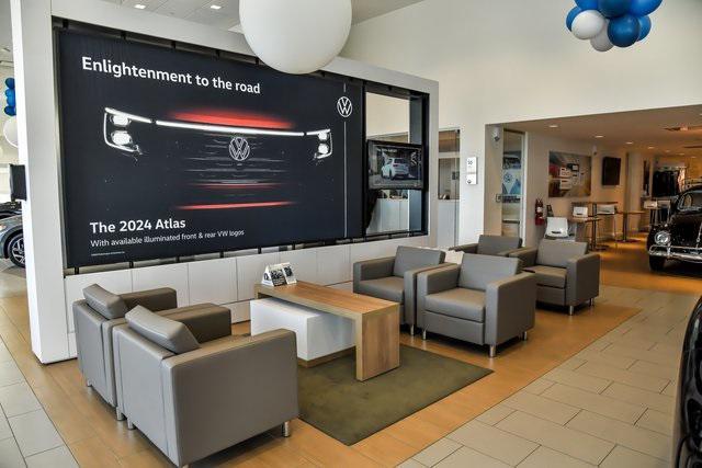 new 2025 Volkswagen Atlas car, priced at $43,492