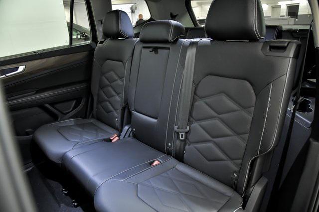 new 2025 Volkswagen Atlas car, priced at $43,492