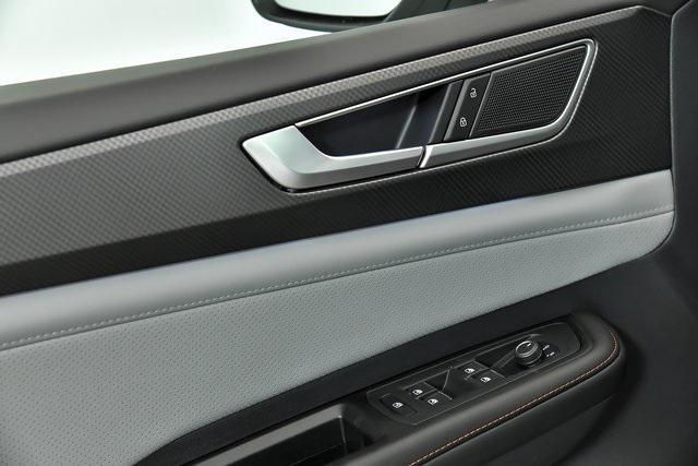 new 2025 Volkswagen Atlas car, priced at $46,348