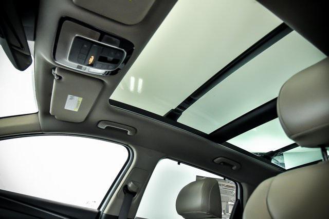 used 2021 Hyundai Santa Fe car, priced at $28,396