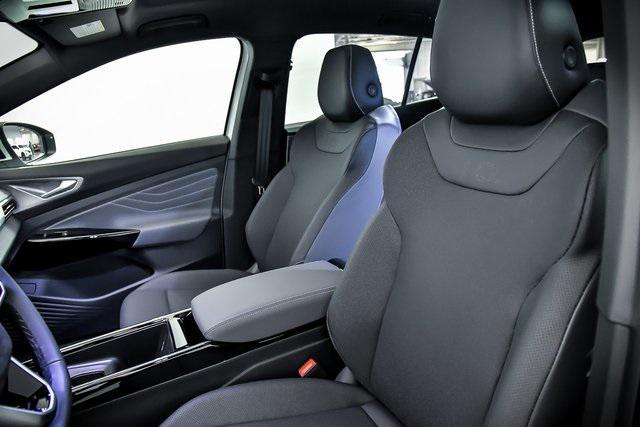 new 2025 Volkswagen ID.4 car, priced at $52,960