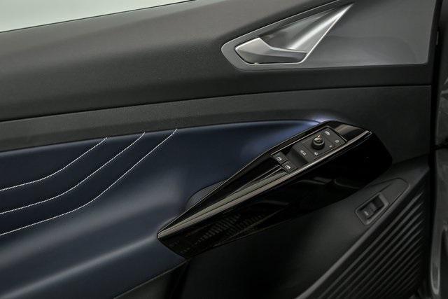 new 2025 Volkswagen ID.4 car, priced at $49,347