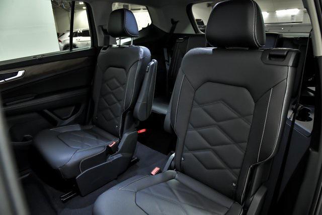 new 2025 Volkswagen Atlas car, priced at $44,056