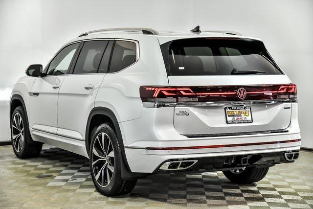 new 2025 Volkswagen Atlas car, priced at $52,717