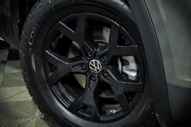new 2025 Volkswagen Atlas car, priced at $45,365