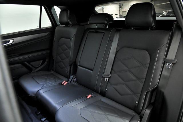 new 2025 Volkswagen Atlas Cross Sport car, priced at $43,315