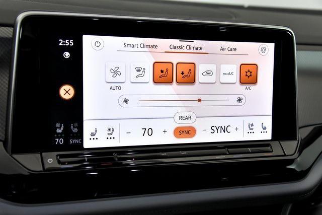 new 2025 Volkswagen Atlas car, priced at $45,365