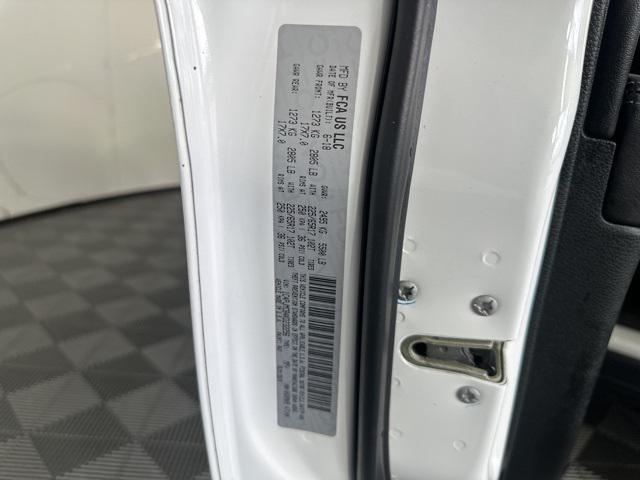 used 2019 Jeep Cherokee car, priced at $12,499