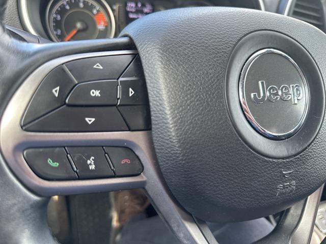 used 2019 Jeep Cherokee car, priced at $12,499