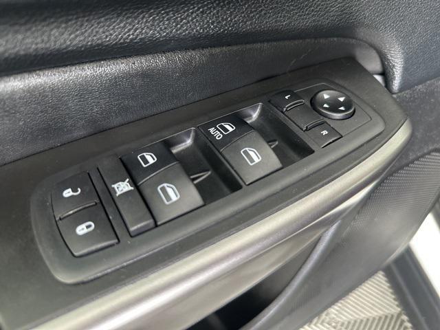 used 2019 Jeep Cherokee car, priced at $12,499