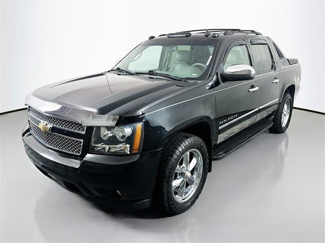 used 2011 Chevrolet Avalanche car, priced at $13,495