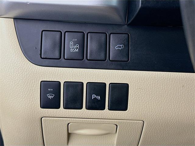 used 2015 Toyota Highlander car, priced at $19,898
