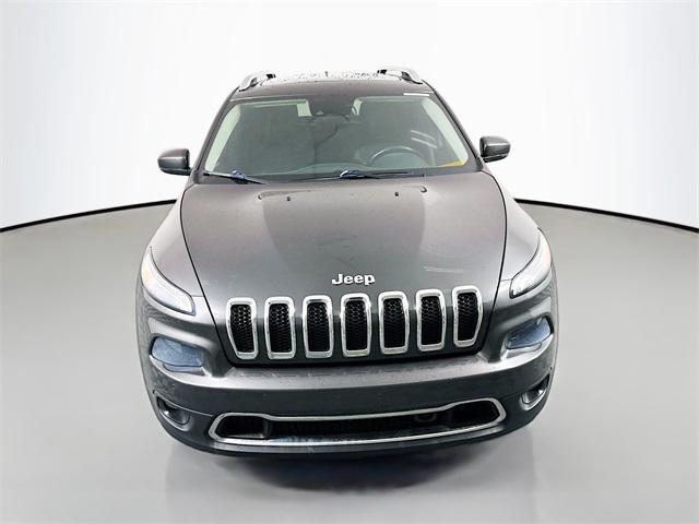 used 2015 Jeep Cherokee car, priced at $13,495