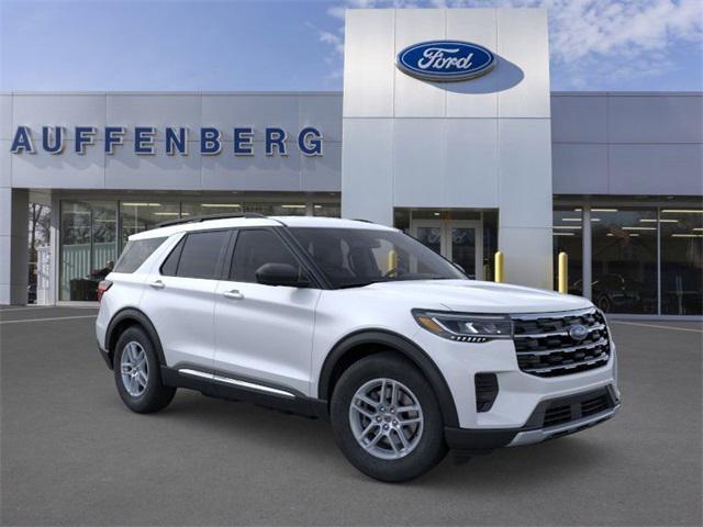 new 2025 Ford Explorer car, priced at $39,722
