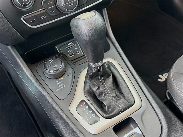 used 2016 Jeep Cherokee car, priced at $13,988