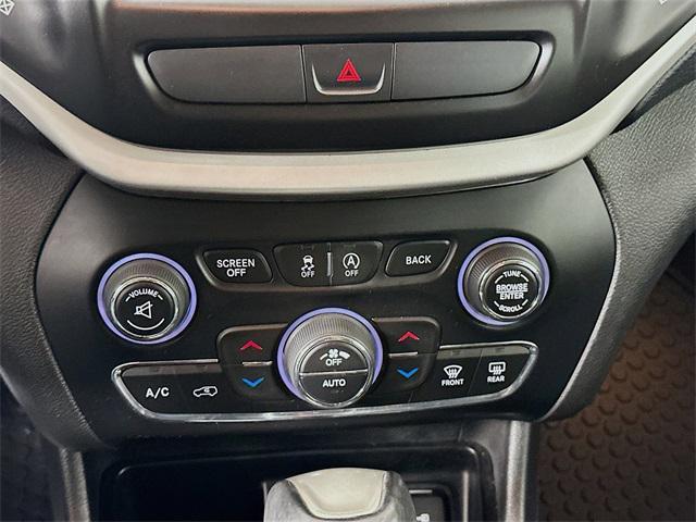 used 2015 Jeep Cherokee car