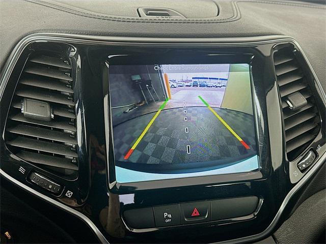 used 2019 Jeep Cherokee car