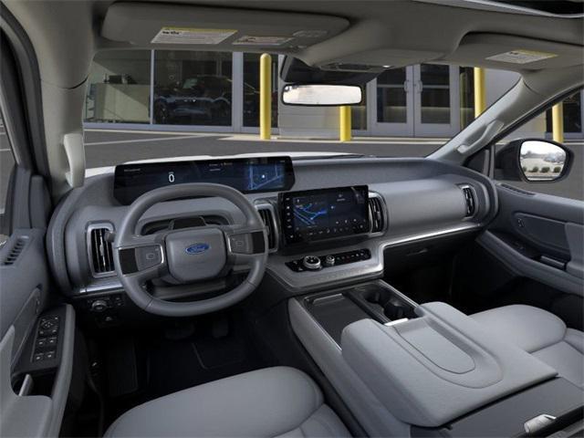 new 2025 Ford Expedition Max car, priced at $71,419