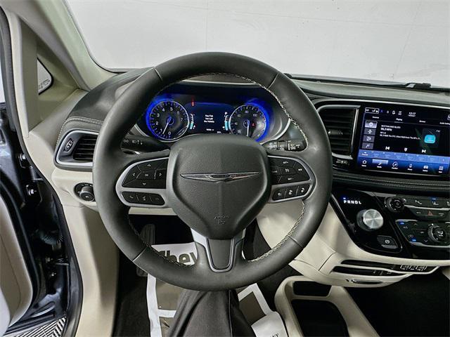 used 2022 Chrysler Pacifica car, priced at $19,425