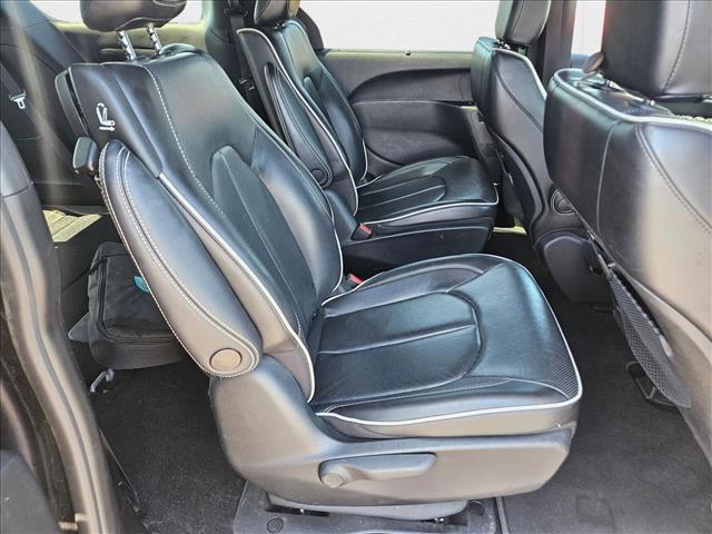 used 2021 Chrysler Pacifica Hybrid car, priced at $26,998