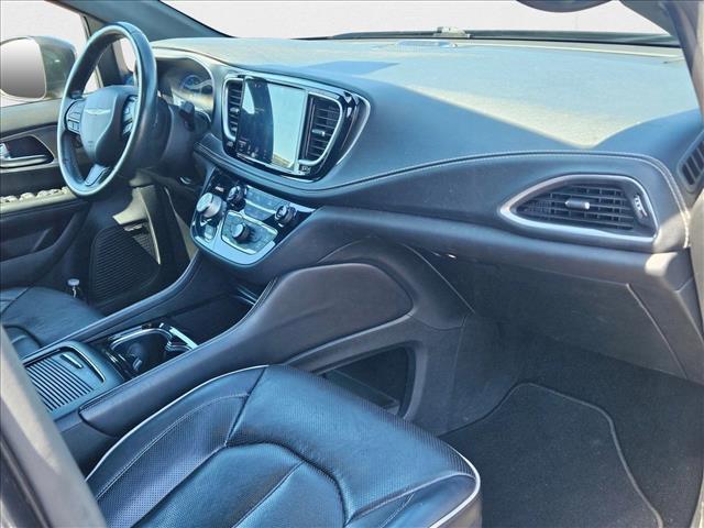 used 2021 Chrysler Pacifica Hybrid car, priced at $26,998