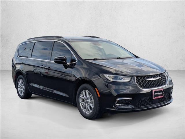 used 2022 Chrysler Pacifica car, priced at $21,998