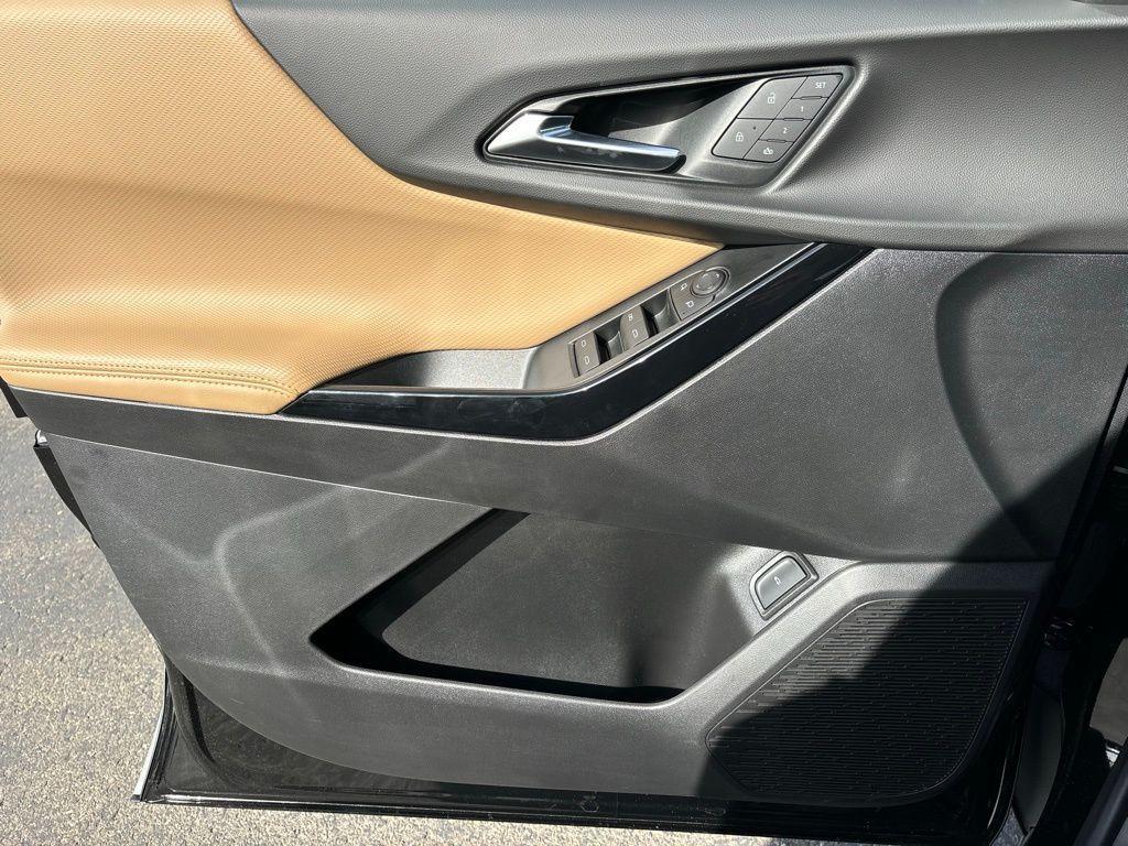 new 2025 Chevrolet Equinox car, priced at $34,870