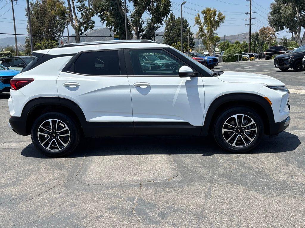 new 2025 Chevrolet TrailBlazer car, priced at $26,325