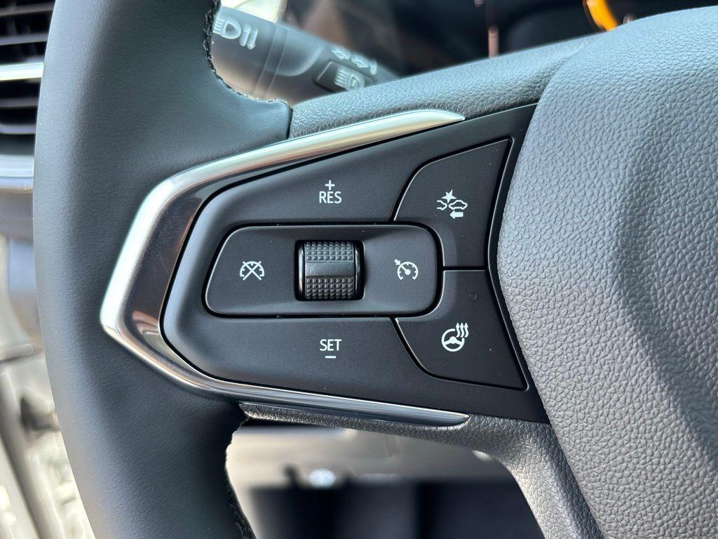 new 2025 Chevrolet TrailBlazer car, priced at $26,325