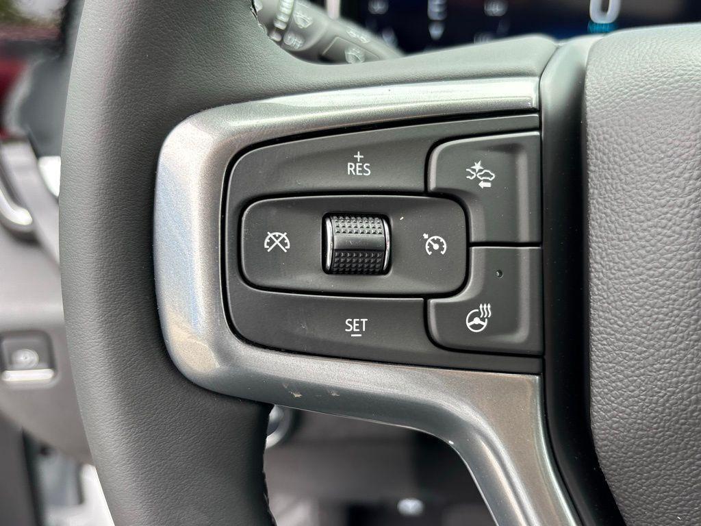 new 2025 Chevrolet Silverado 1500 car, priced at $43,095