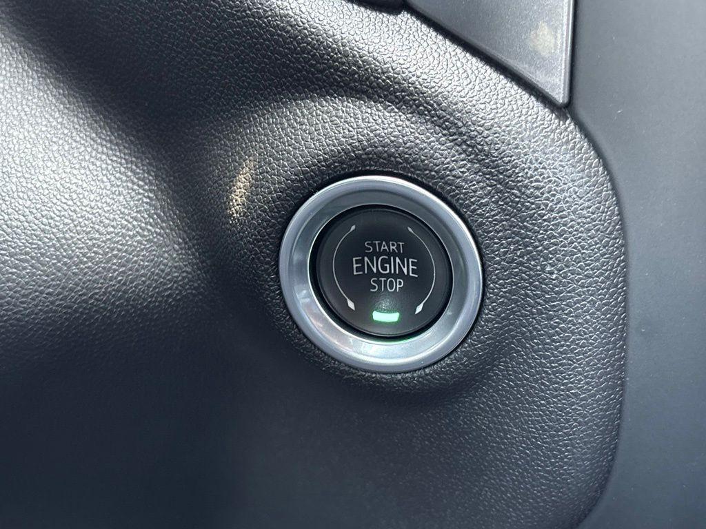 used 2024 Chevrolet Silverado 1500 car, priced at $40,721