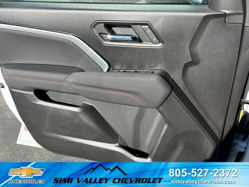 new 2025 Chevrolet Colorado car, priced at $52,620