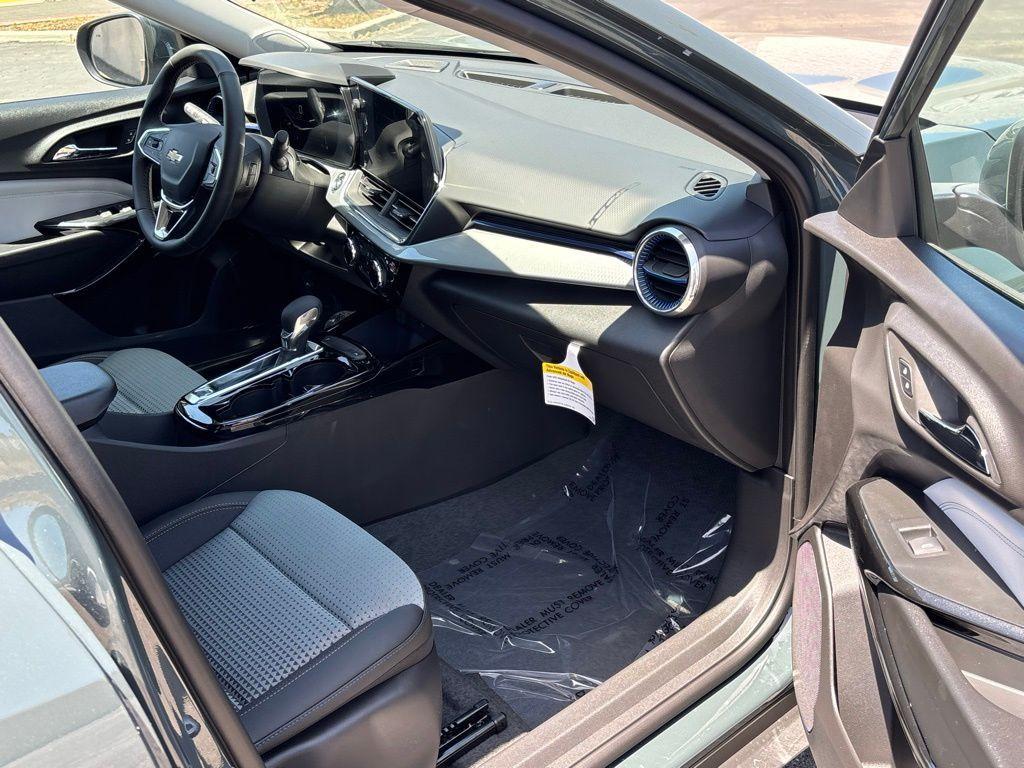 new 2025 Chevrolet Trax car, priced at $23,485