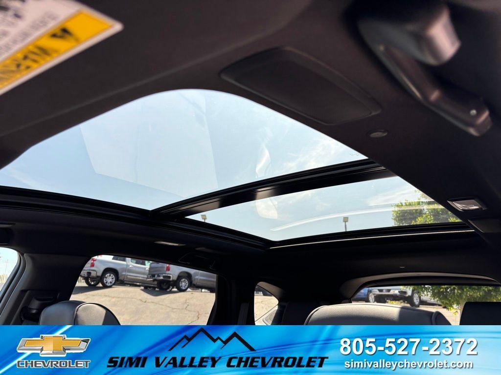 used 2024 Acura RDX car, priced at $40,990