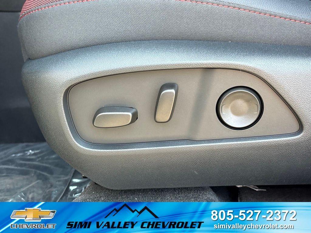 new 2026 Chevrolet Equinox car, priced at $32,714