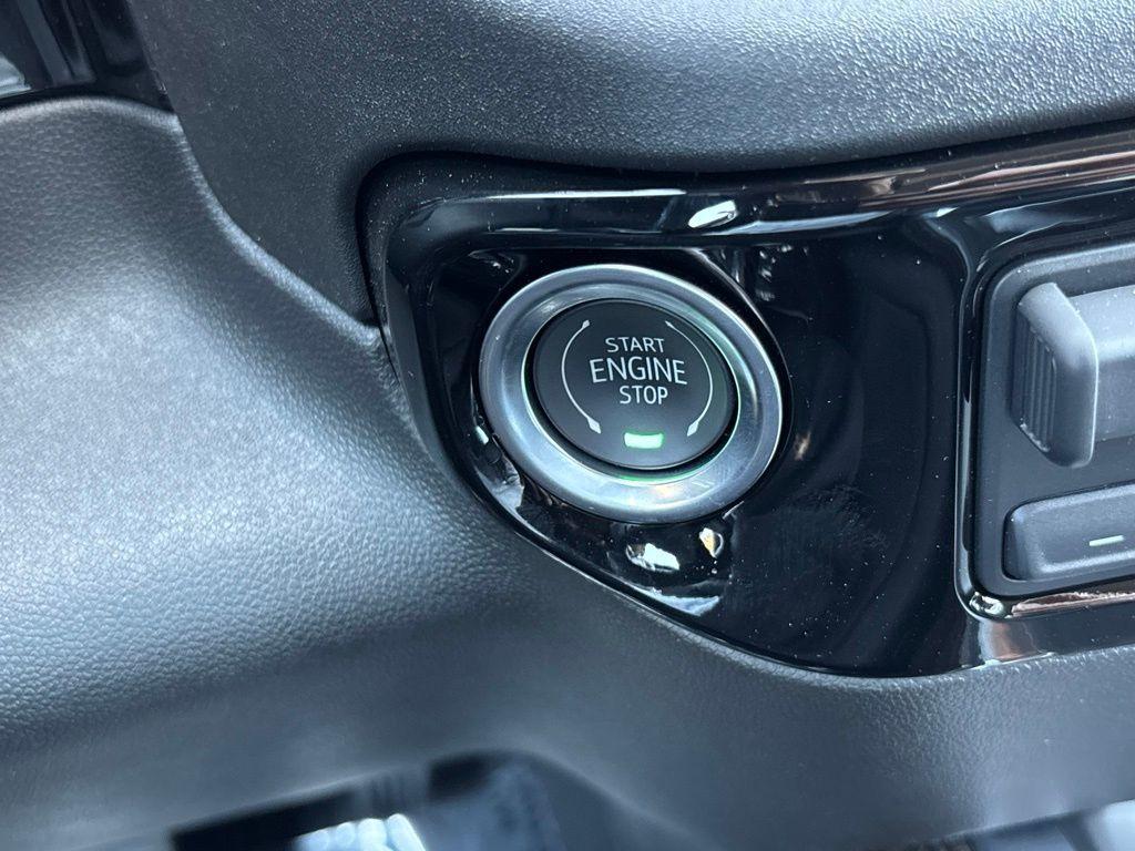 new 2025 Chevrolet Silverado 2500 car, priced at $72,525
