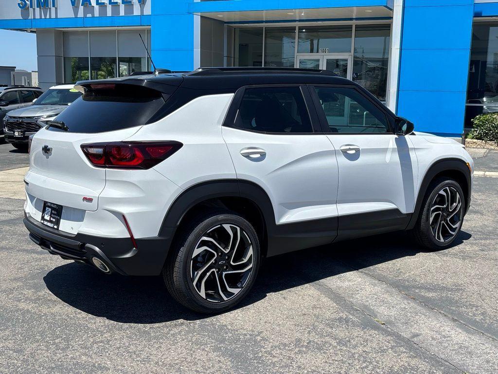 new 2025 Chevrolet TrailBlazer car, priced at $30,575