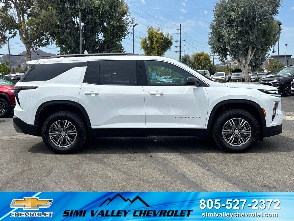 new 2026 Chevrolet Traverse car, priced at $43,294