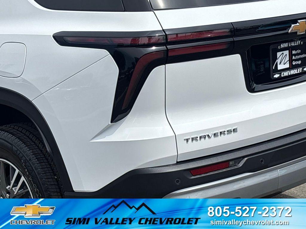 new 2026 Chevrolet Traverse car, priced at $43,294
