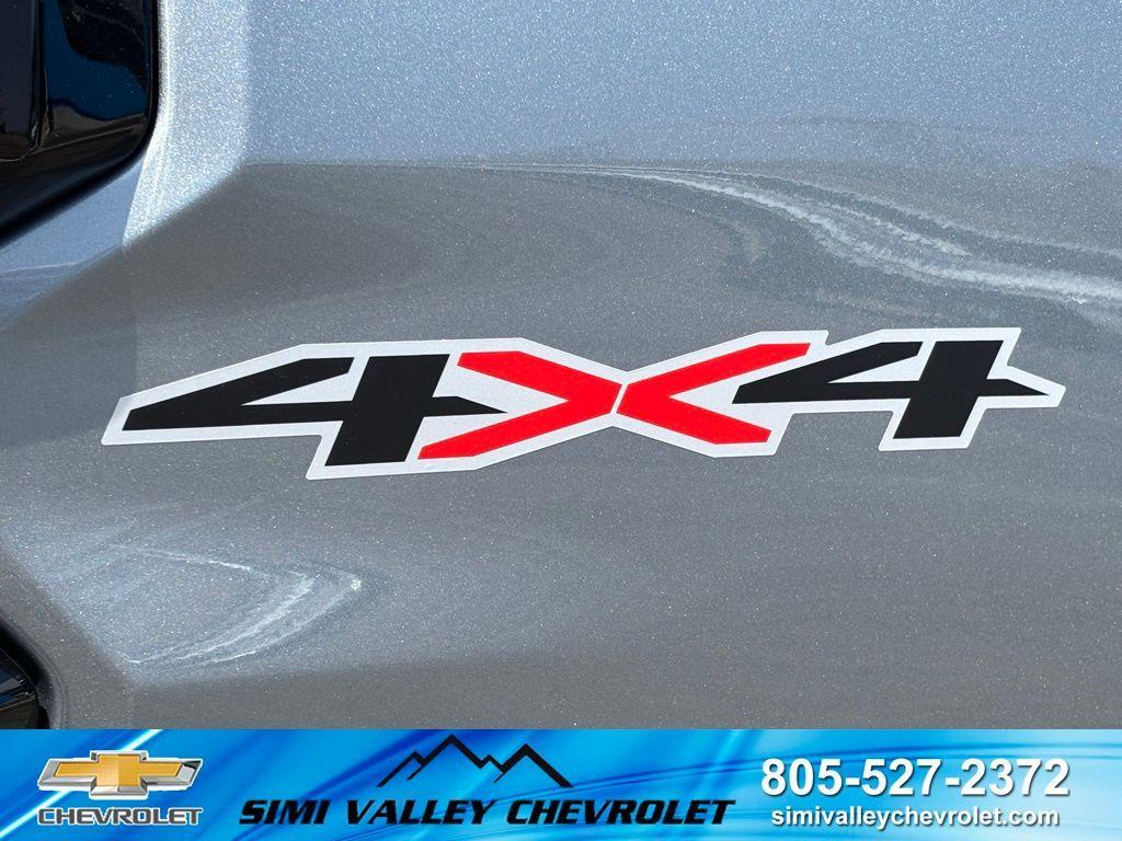 new 2025 Chevrolet Colorado car, priced at $45,555